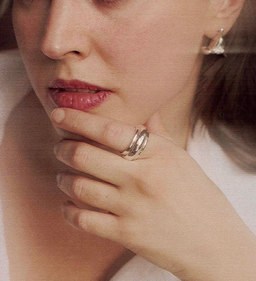 Thick Ring