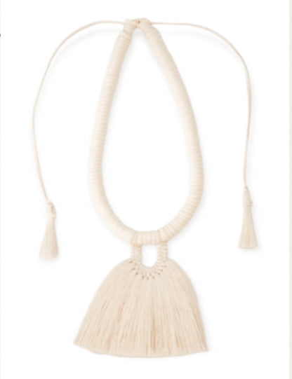 Fantasma Sencillo Revisitado Necklace