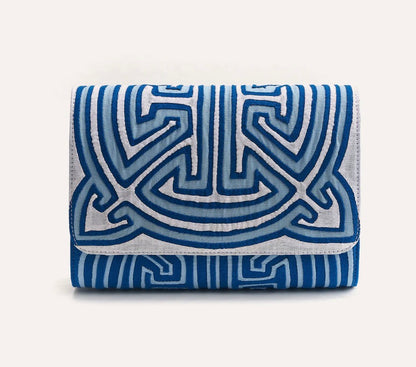 Uaya Clutch