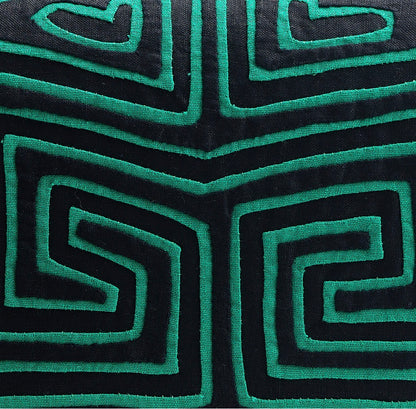 Maisi in Green Clutch