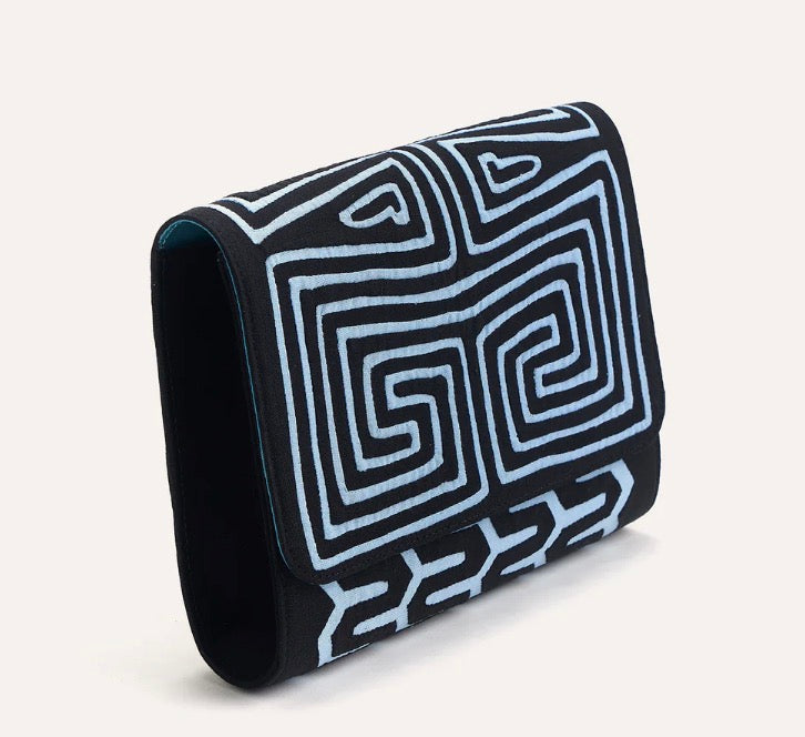 Maisi in Light Blue Clutch