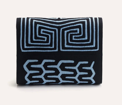 Maisi in Light Blue Clutch
