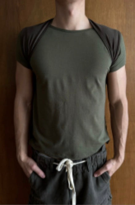 T-shirt Drapped Shoulders