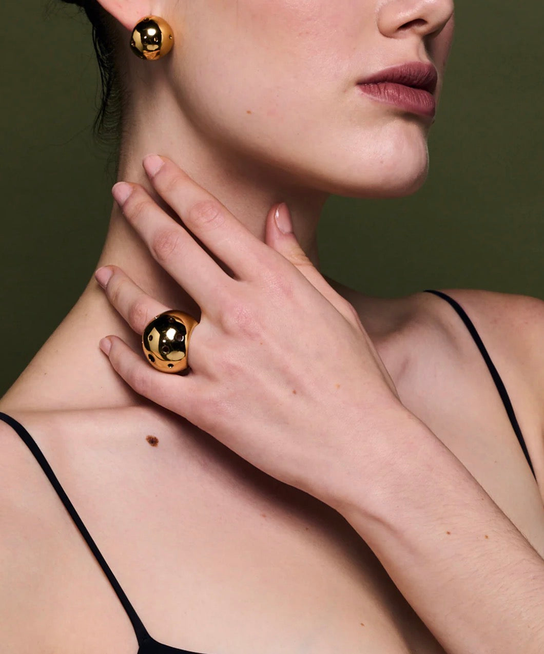 Neo Big Ring