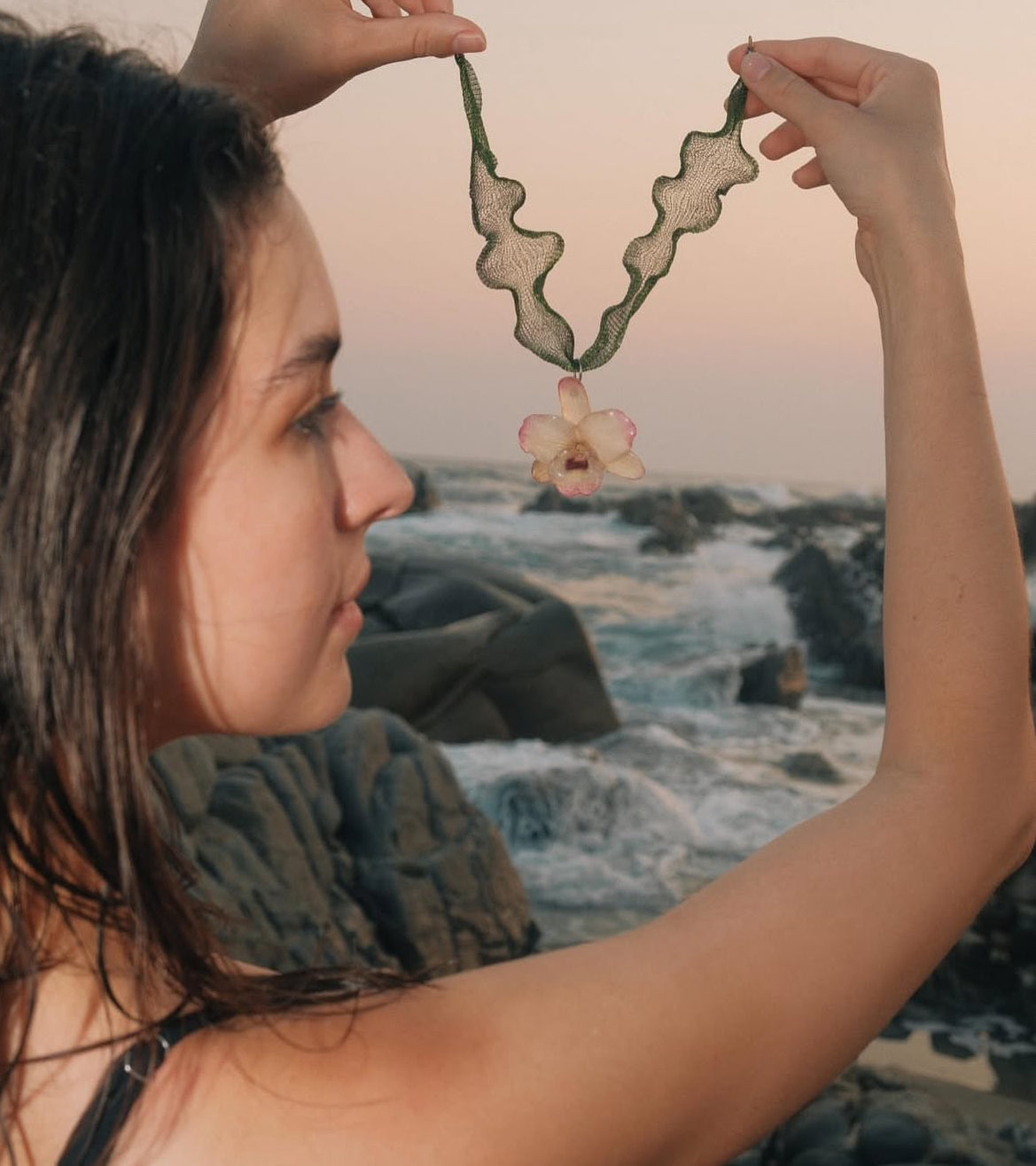 White/Pink Medium Necklace