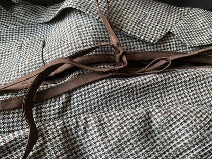 Apron Crop